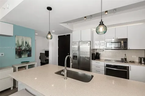 999 SW 1st Avenue Miami FL 33130
