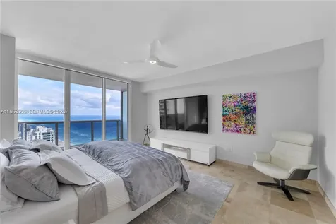 1830 S Ocean Drive (the Best) Hallandale Beach FL 33009