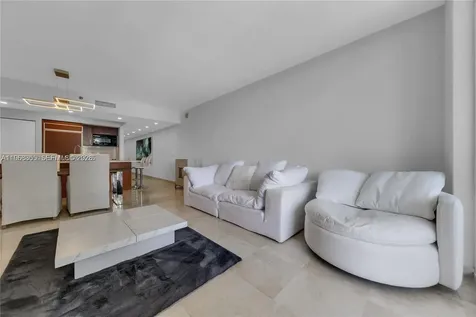 1830 S Ocean Drive (the Best) Hallandale Beach FL 33009
