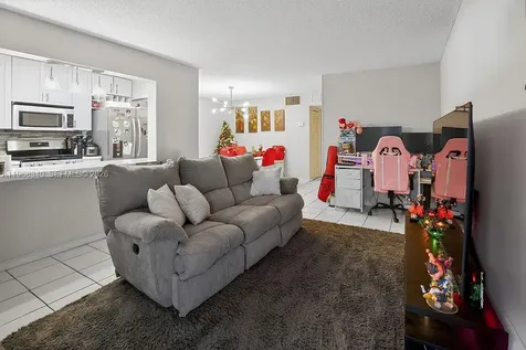 20311 NE 2nd Avenue Miami FL 33179
