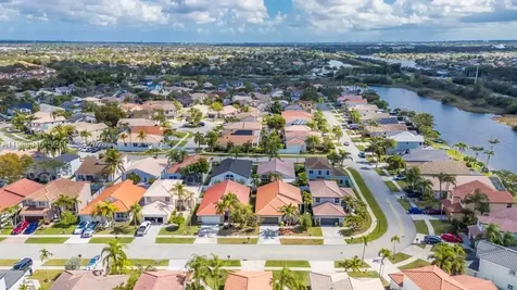1391 SW 181st Avenue Pembroke Pines FL 33029