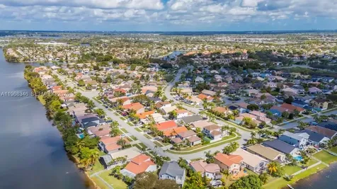 1391 SW 181st Avenue Pembroke Pines FL 33029