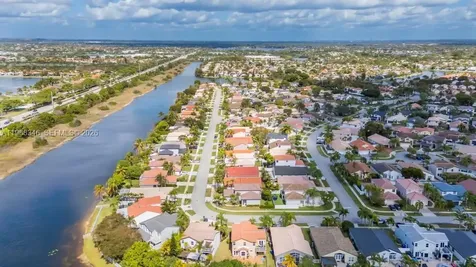 1391 SW 181st Avenue Pembroke Pines FL 33029