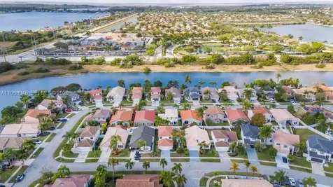 1391 SW 181st Avenue Pembroke Pines FL 33029