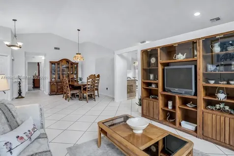 1391 SW 181st Avenue Pembroke Pines FL 33029