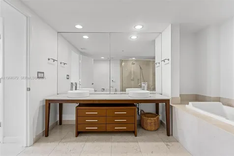 495 Brickell Avenue Miami FL 33131