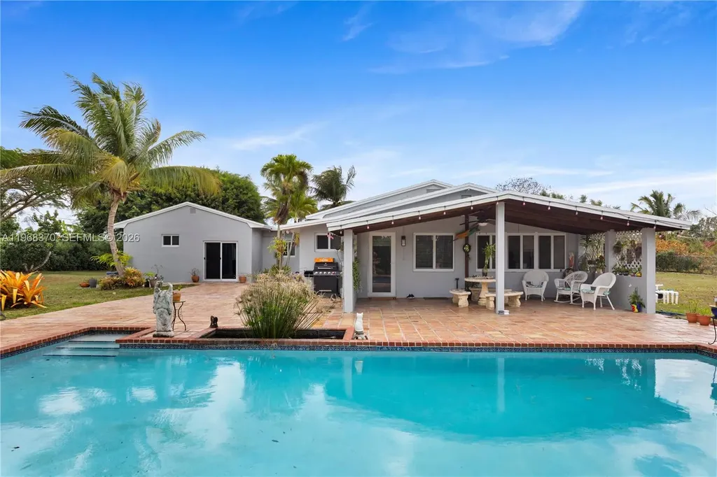 25900 SW 182nd Avenue Homestead FL 33031