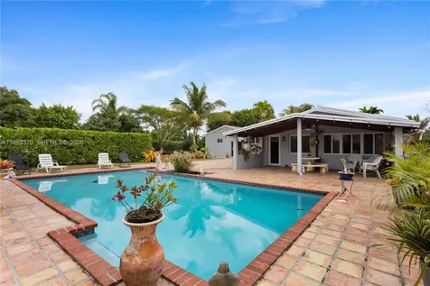 25900 SW 182nd Avenue Homestead FL 33031