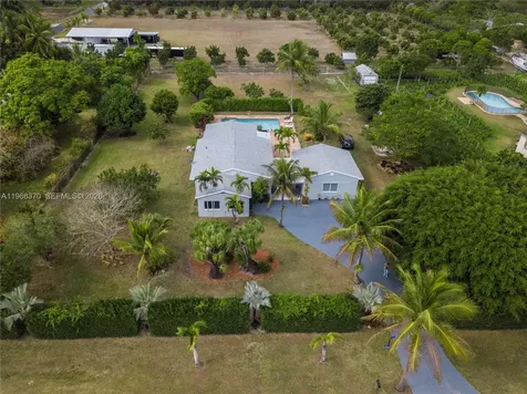 25900 SW 182nd Avenue Homestead FL 33031