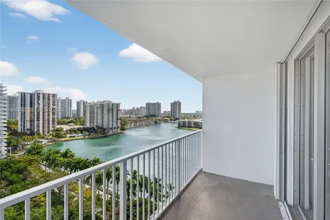 2801 NE 183rd Street Aventura FL 33160