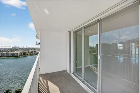 2801 NE 183rd Street Aventura FL 33160