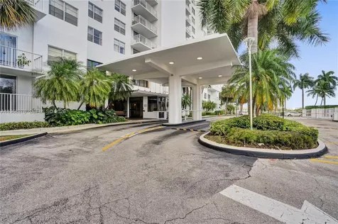 2801 NE 183rd Street Aventura FL 33160