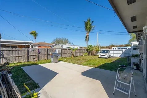 3505 NW 83rd Terrace Miami FL 33147