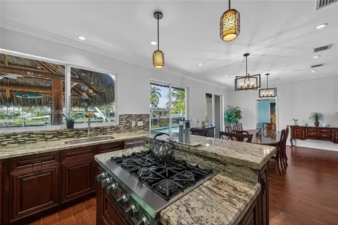 291 SE 5th Terrace Pompano Beach FL 33060