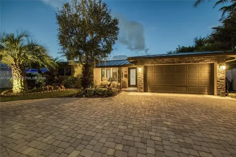 291 SE 5th Terrace Pompano Beach FL 33060