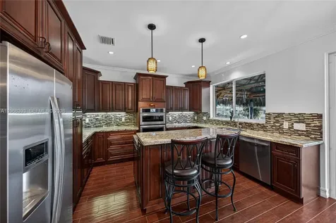 291 SE 5th Terrace Pompano Beach FL 33060