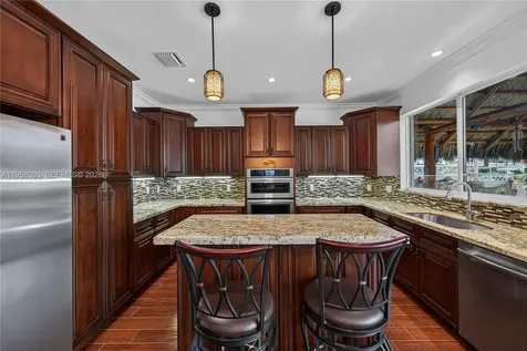 291 SE 5th Terrace Pompano Beach FL 33060