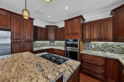 291 SE 5th Terrace Pompano Beach FL 33060