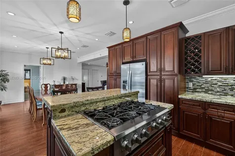 291 SE 5th Terrace Pompano Beach FL 33060