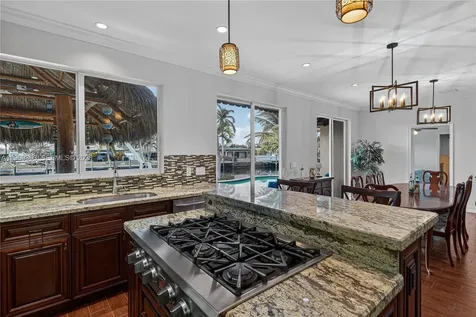 291 SE 5th Terrace Pompano Beach FL 33060