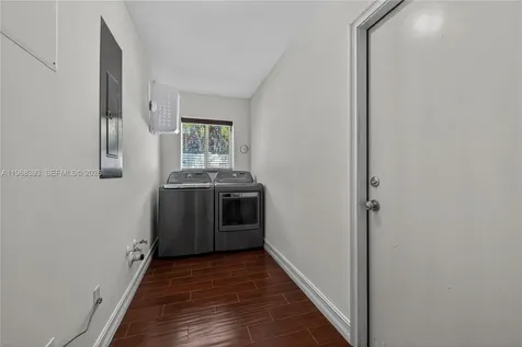 291 SE 5th Terrace Pompano Beach FL 33060