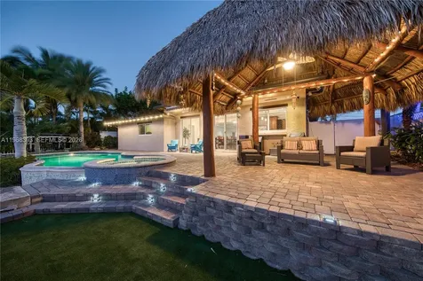 291 SE 5th Terrace Pompano Beach FL 33060