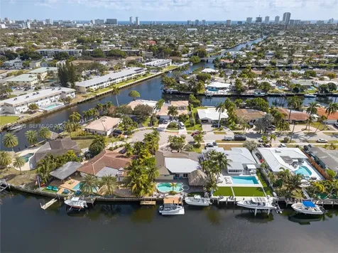 291 SE 5th Terrace Pompano Beach FL 33060