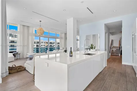 102 24th Street Miami Beach FL 33139