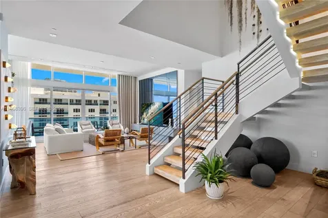 102 24th Street Miami Beach FL 33139