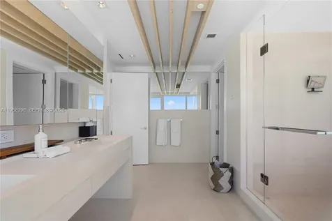 102 24th Street Miami Beach FL 33139