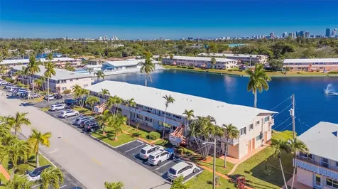 901 SW 11th Avenue Hallandale Beach FL 33009