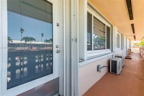 901 SW 11th Avenue Hallandale Beach FL 33009