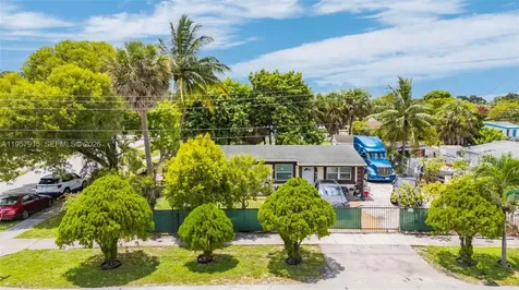 901 NW 34th Terrace Lauderhill FL 33311