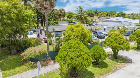 901 NW 34th Terrace Lauderhill FL 33311