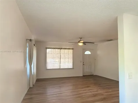 2671 NW 87th Lane Sunrise FL 33322