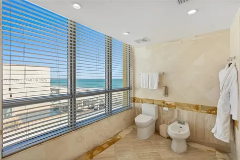 101 Ocean Drive Miami Beach FL 33139