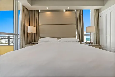 101 Ocean Drive Miami Beach FL 33139