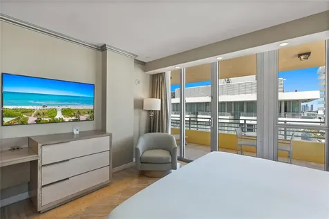 101 Ocean Drive Miami Beach FL 33139