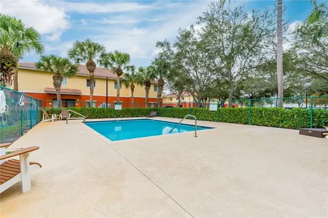 7401 Palomino Drive Davie FL 33024