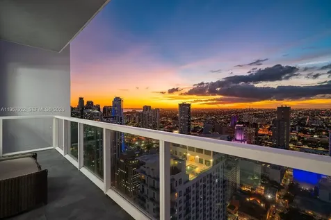 253 NE 2nd Street Miami FL 33132