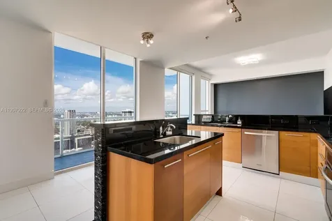 253 NE 2nd Street Miami FL 33132