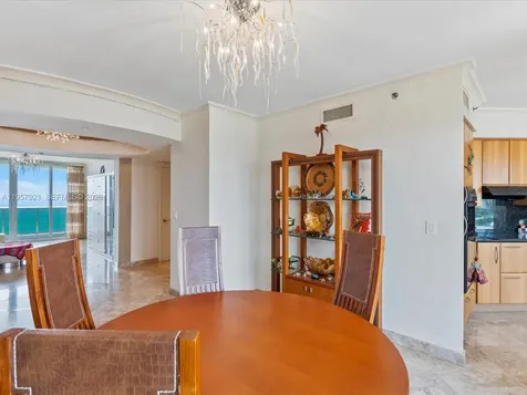 19111 Collins Avenue Sunny Isles Beach FL 33160