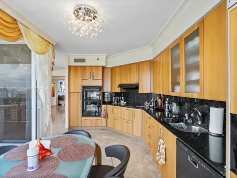 19111 Collins Avenue Sunny Isles Beach FL 33160
