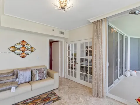 19111 Collins Avenue Sunny Isles Beach FL 33160