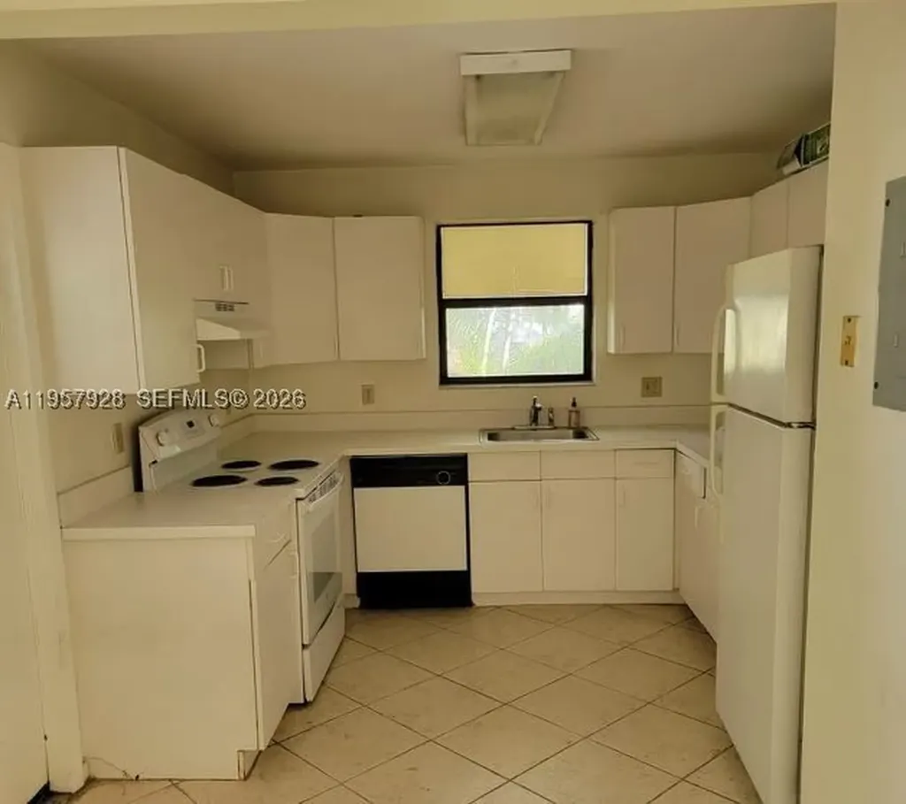 814 Finley Court Hollywood FL 33020