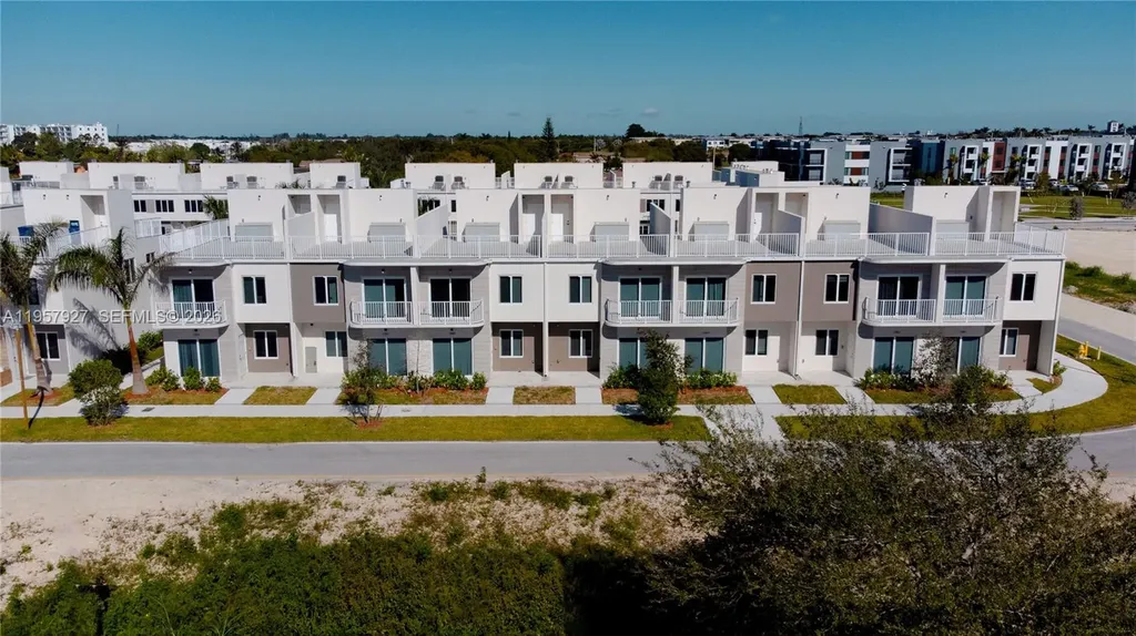 13828 SW 262nd Street Homestead FL 33032