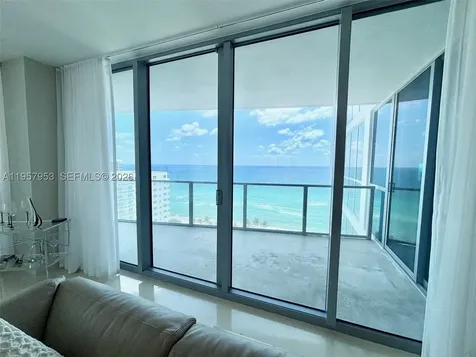 3101 S Ocean Drive Hollywood FL 33019