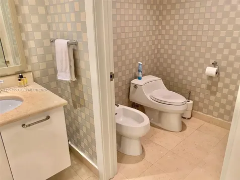 3101 S Ocean Drive Hollywood FL 33019