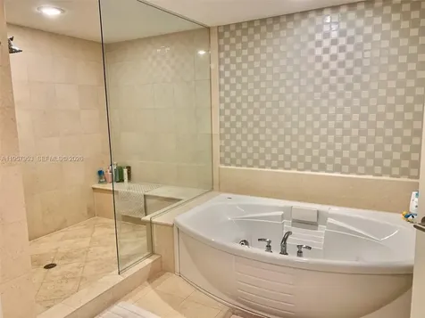 3101 S Ocean Drive Hollywood FL 33019