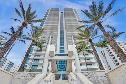 3101 S Ocean Drive Hollywood FL 33019